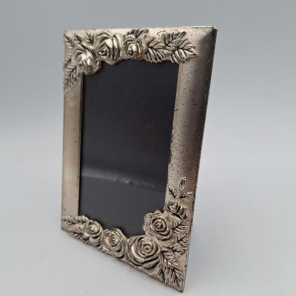 Vintage Silver Tone Metal Rose Picture Frame Ornate Floral 3.5x5‎ Tabletop Easel